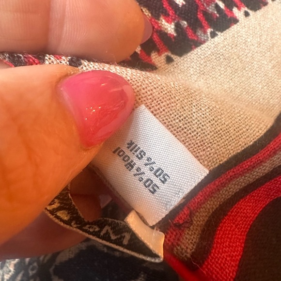 Mayerline Brussels Reversible Eool & Silk Scarf | 68”x12” | Red Grey Cream - Picture 5 of 7